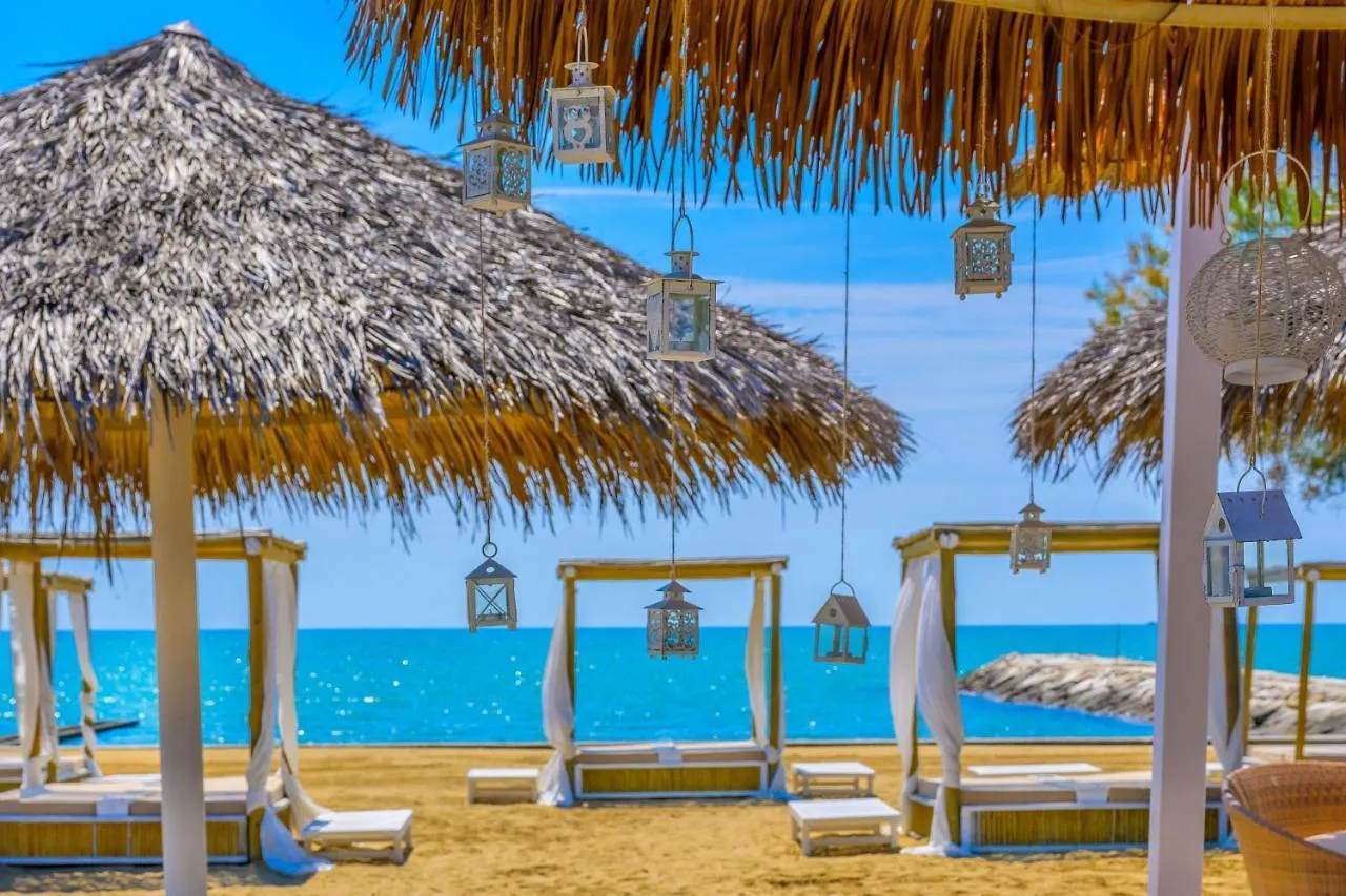 Pareus Beach Resort Caorle
